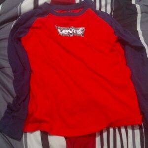 Boy's Levi's Long Sleeve T-shirt Size 10 -12years